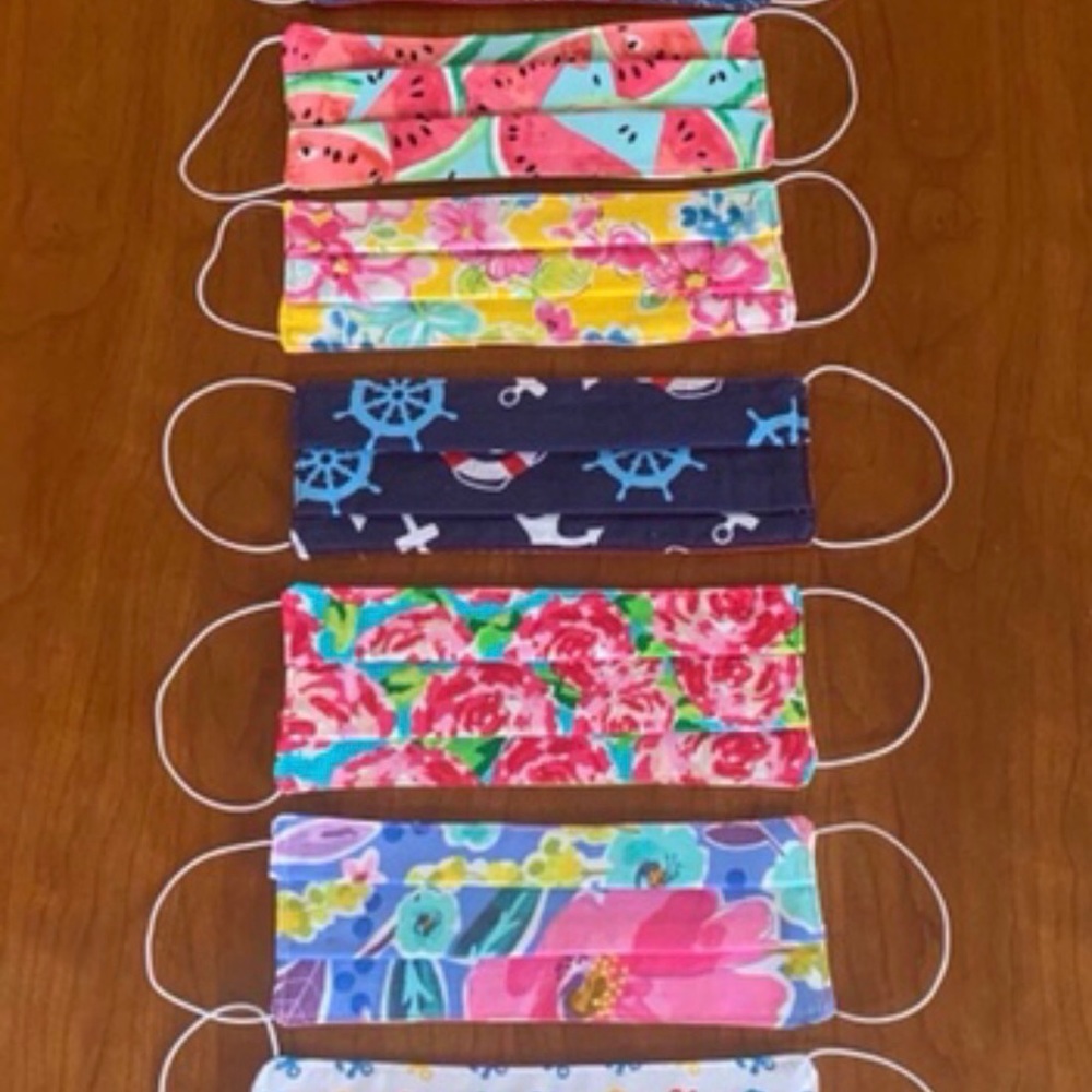8 cotton face masks with pocket at the top